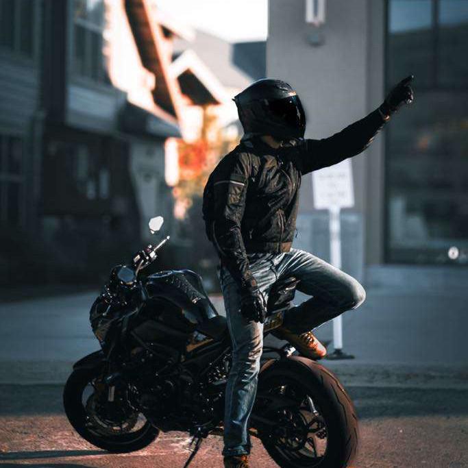 J