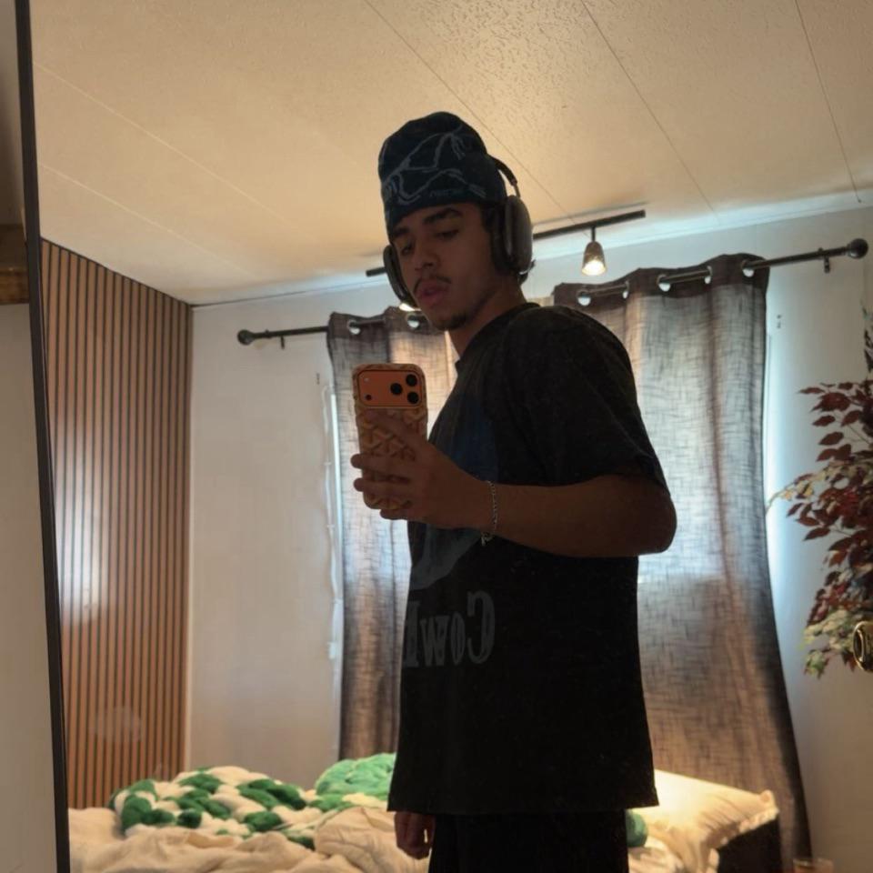 J