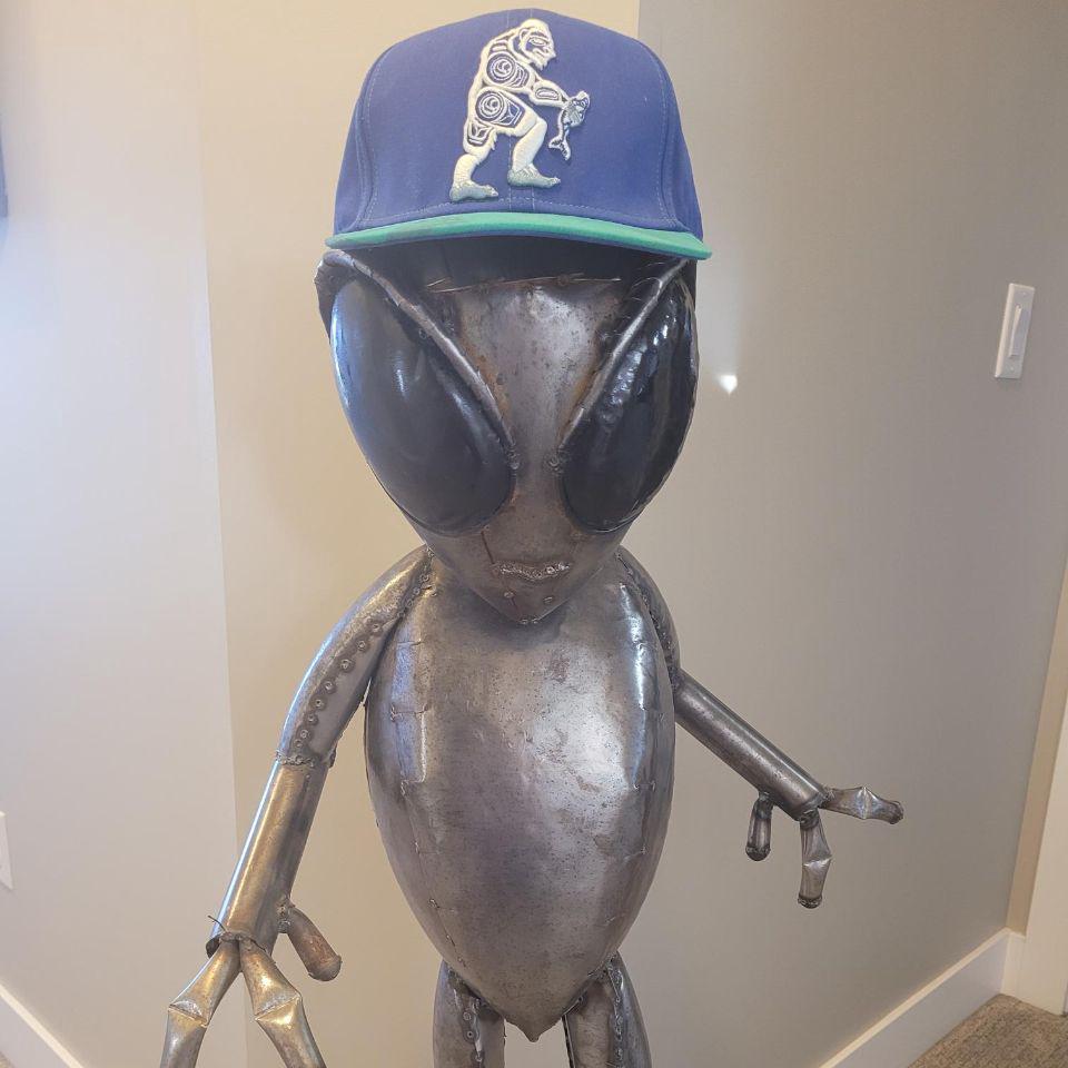 B